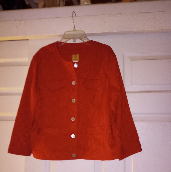 Red Jacket - Picture 5 of 5
